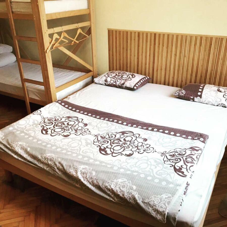 تشيرنيفتسي Like Hostel المظهر الخارجي الصورة